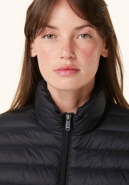 Plumas Jott Cha negro mujer