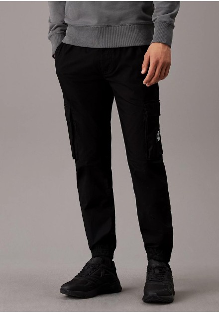 Pantalon Calvin Klein negro cargo