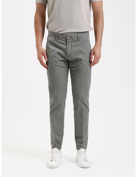 Pantalon Gianni Lupo verde popelin elastico