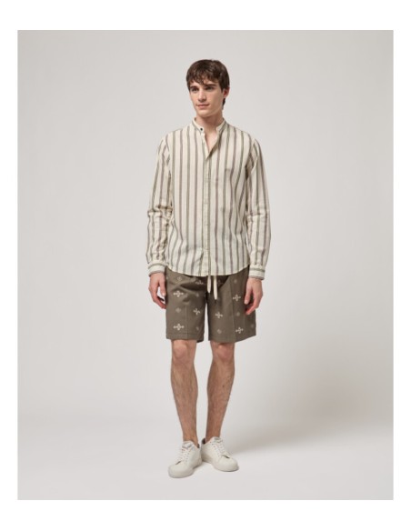 Bermudas Gianni Lupo verde bordados