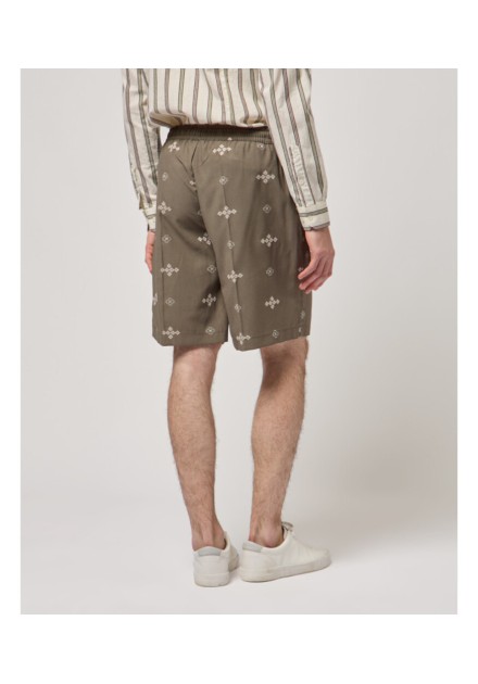 Bermudas Gianni Lupo verde bordados
