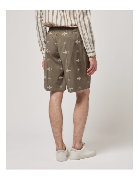 Bermudas Gianni Lupo verde bordados