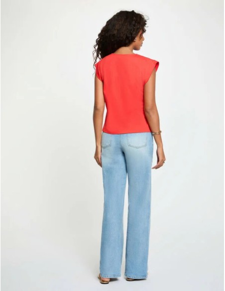 Camiseta Morgan Dtrip roja cuello V