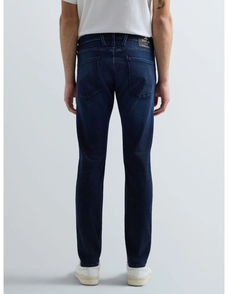 Pantalón Replay Power Stretch denim, vista trasera del corte