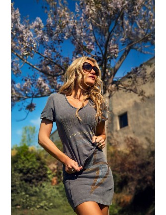 Falda Nevala Camaleónica by Capriche, conjunto con camiseta Wildwood 2