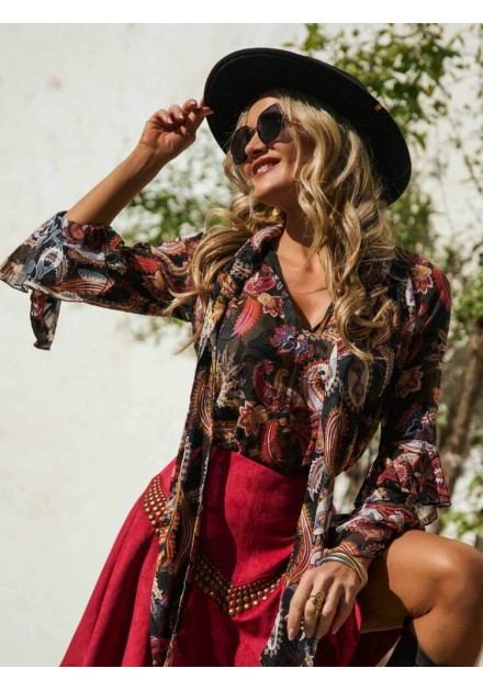 Blusa Solvik Camaleónica by Capriche estamoada Blusa Solvik Camaleónica by Capriche estamoada