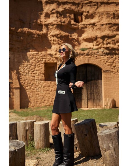 Vestido Falcon Camaleónica by Capriche negro con bordado de águila - imagen 7