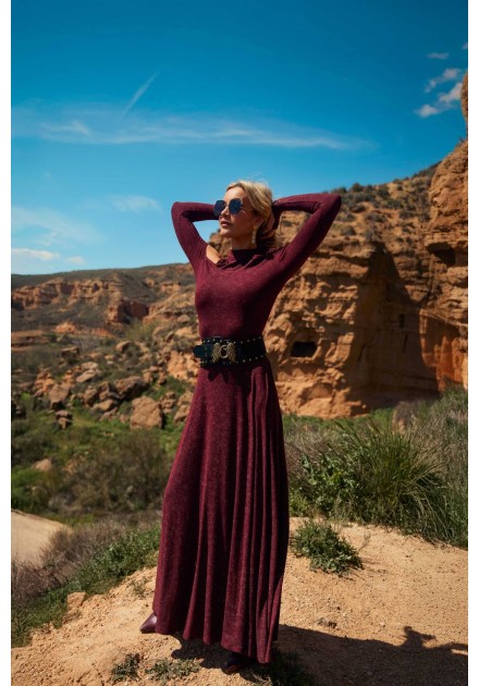 Vestido largo Norrik Camaleónica by Capriche burdeos hombros descubiertos - imagen 7