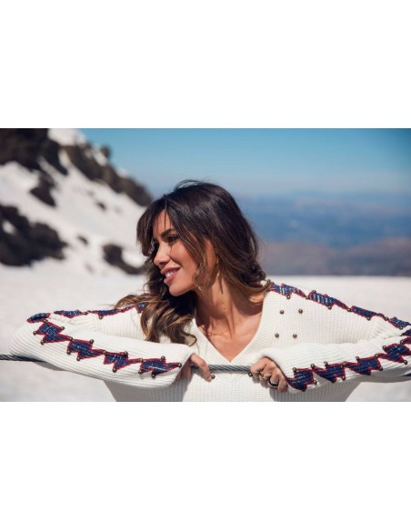 Jersey Korrin Camaleónica by Capriche blanco escote pico con greca - imagen 7