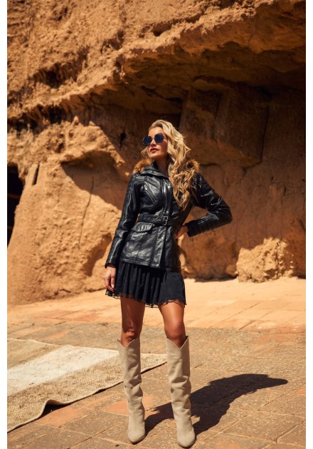 Chaqueta Tiple Camaleónica by Capriche negra efecto piel con cuello de pelo - imagen 5 Chaqueta Tiple Camaleónica by Capriche negra efecto piel con cuello de pelo - imagen 5