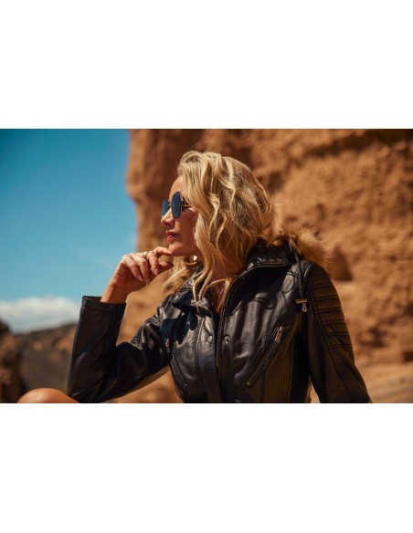 Chaqueta Tiple Camaleónica by Capriche negra efecto piel con cuello de pelo - imagen 6