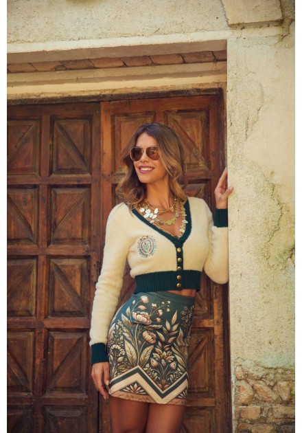 Cardigan corto Birchwood Camaleónica by Capriche crudo con ribete verde - imagen 5 Cardigan corto Birchwood Camaleónica by Capriche crudo con ribete verde - imagen 5