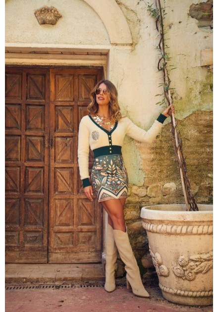 Cardigan corto Birchwood Camaleónica by Capriche crudo con ribete verde - imagen 8 Cardigan corto Birchwood Camaleónica by Capriche crudo con ribete verde - imagen 8
