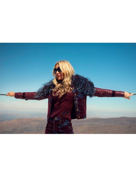 Chaqueta Moss Camaleónica by Capriche burdeos con cuello de pelo azul - imagen 8