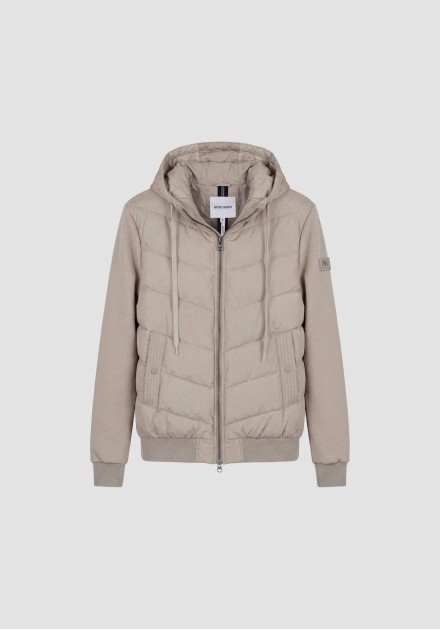Chaqueta híbrida Antony Morato beige de plumas, vista de producto Chaqueta híbrida Antony Morato beige de plumas, vista de producto