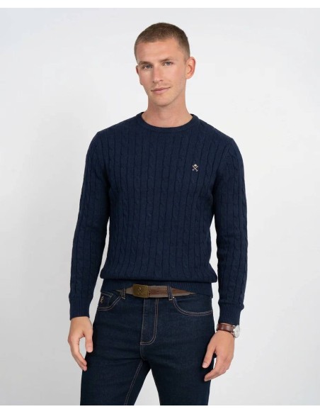 Jersey de ochos Harper and Neyer Blarney Castle azul marino, vista frontal con modelo