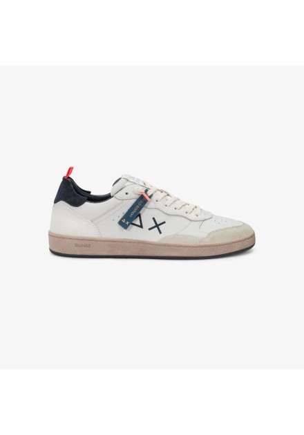 Sneakers Sun 68 Urban Basket blancas con detalles azul marino, vista lateral Sneakers Sun 68 Urban Basket blancas con detalles azul marino, vista lateral