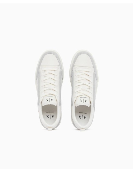 Sneakers Armani Exchange blancas y grises - vista superior
