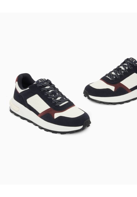 Sneakers Armani Exchange marino y blanco - vista tres cuartos del par
