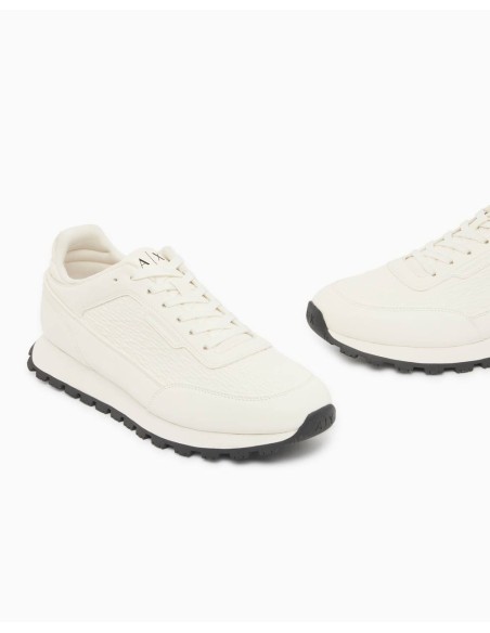 Sneakers Armani Exchange blancas - vista tres cuartos del par