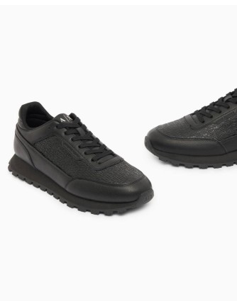 Sneakers Armani Exchange negras - vista tres cuartos del par