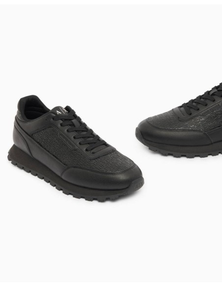 Sneakers Armani Exchange negras - vista tres cuartos del par