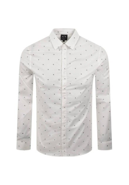 Camisa Armani Exchange blanca - frontal en plano