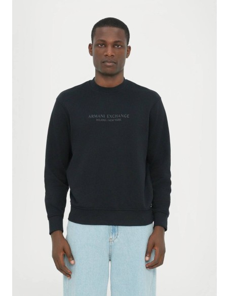 Sudadera Armani Exchange - frontal en modelo
