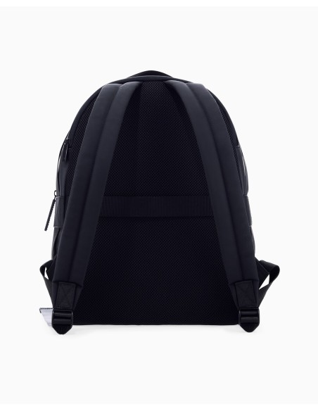 Mochila Armani Exchange negra - vista trasera