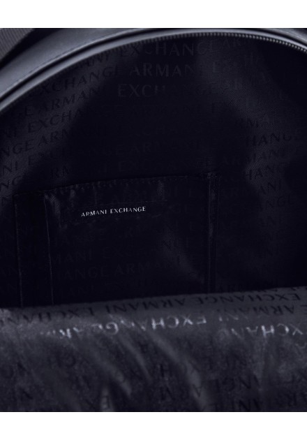 Mochila Armani Exchange negra - detalle del interior