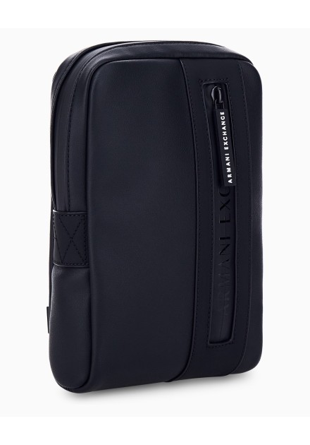 Bandolera Armani Exchange negra - vista lateral
