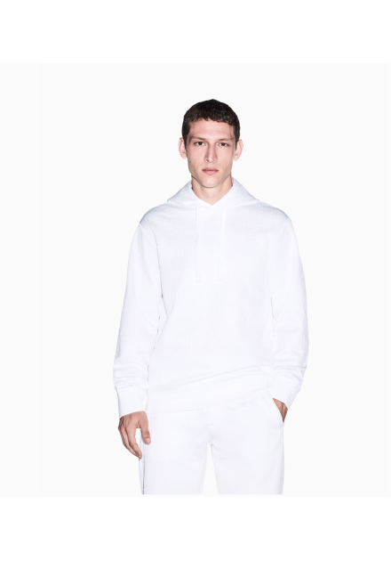 Sudadera Armani Exchange blanca - frontal en modelo