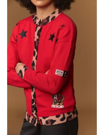 Cardigan Minueto Queen rojo con estrellas, vista frontal 2